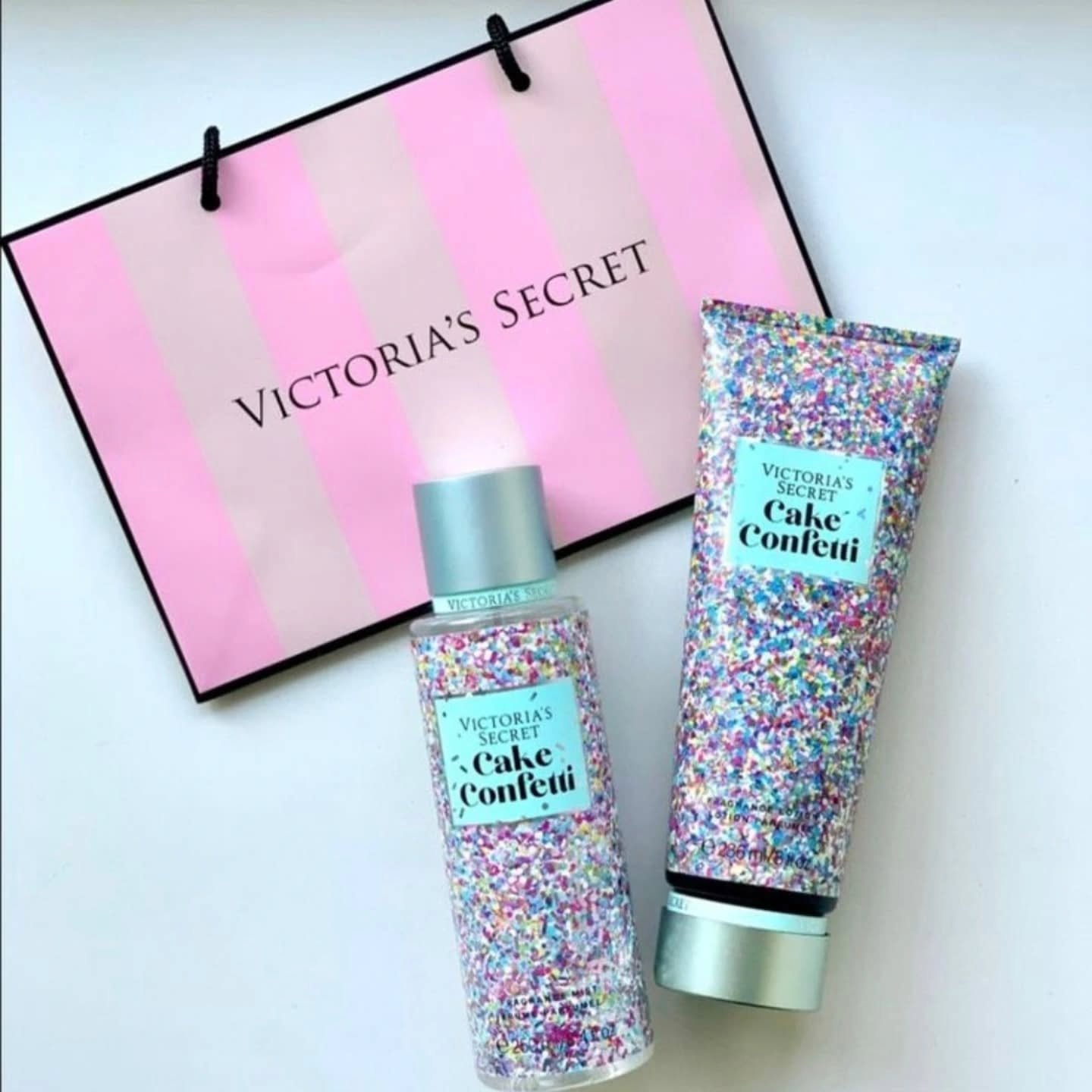 Cake Confetti للبهجة اليومية وروح الاحتفال.